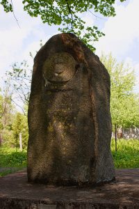 Pomnik Devischeita w zakolu Kanału Łuczańskiego