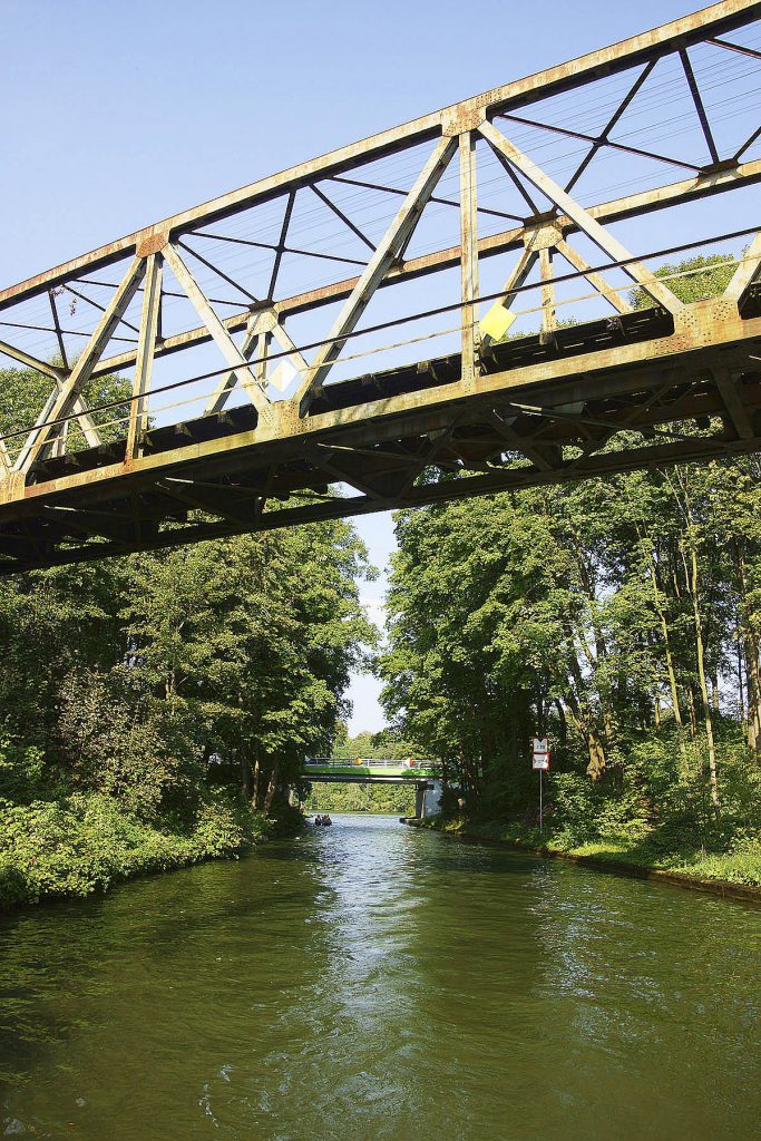 Most kolejowy na Kanale Nidzkim